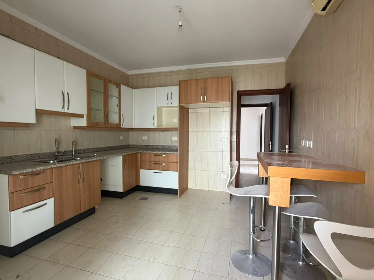 Apartment for Sale in Achrafieh — الصورة 4