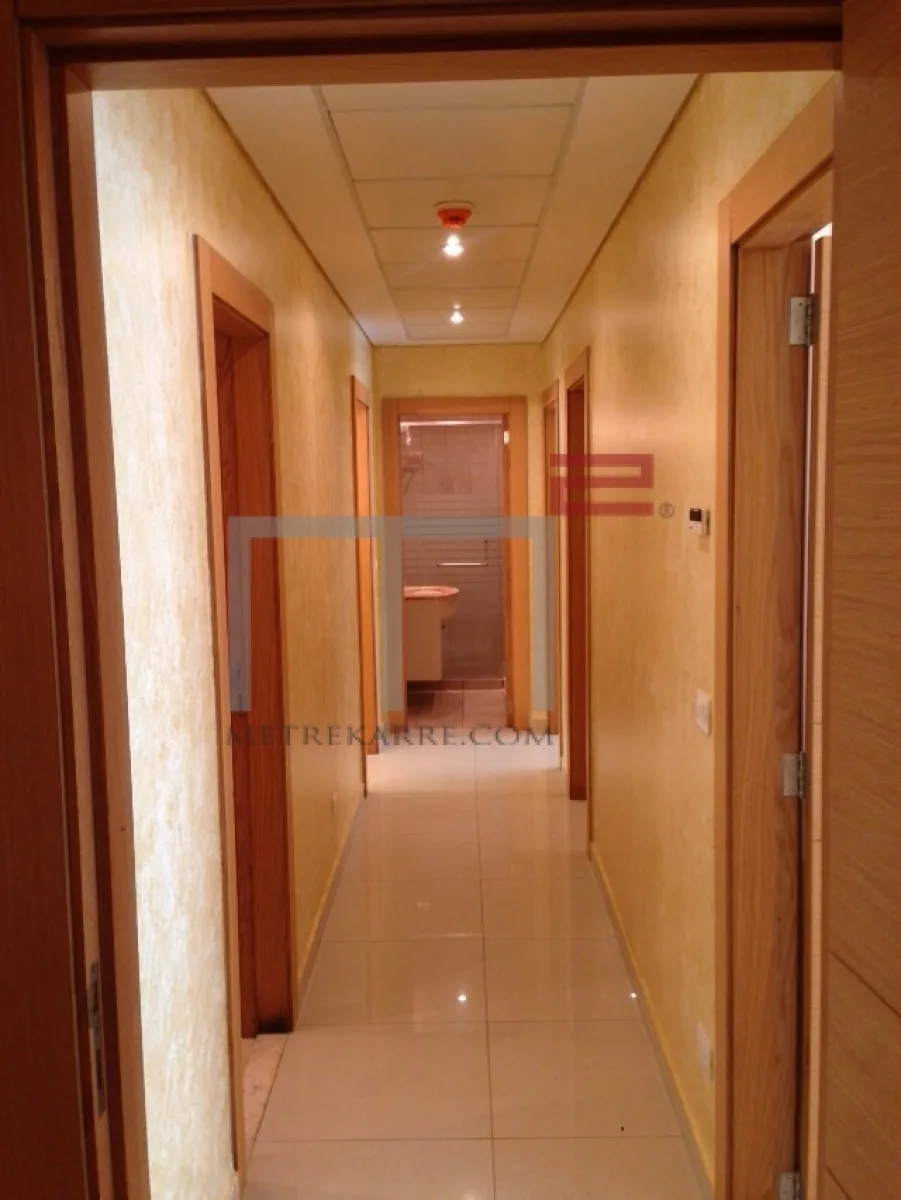 Apartment for Rent in Ras Beirut — الصورة 5