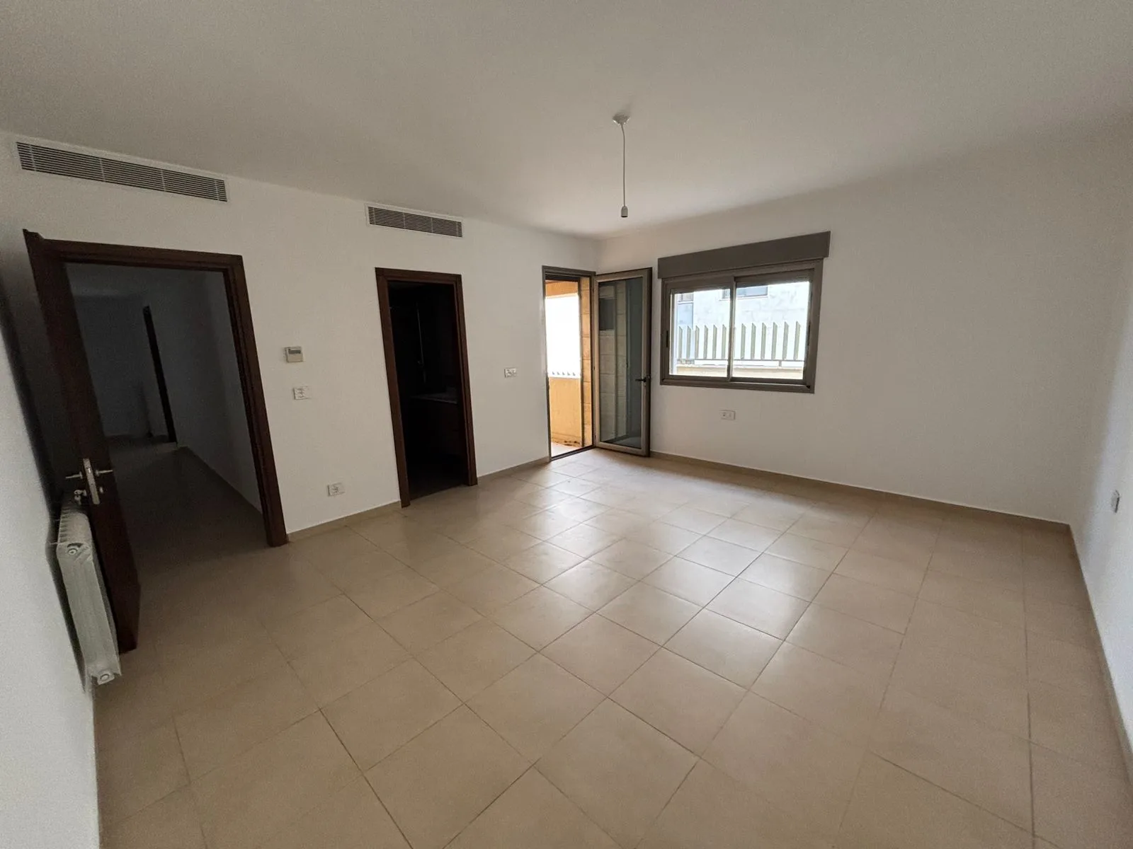 Apartment for Sale in Cornet Chahwan — الصورة 8
