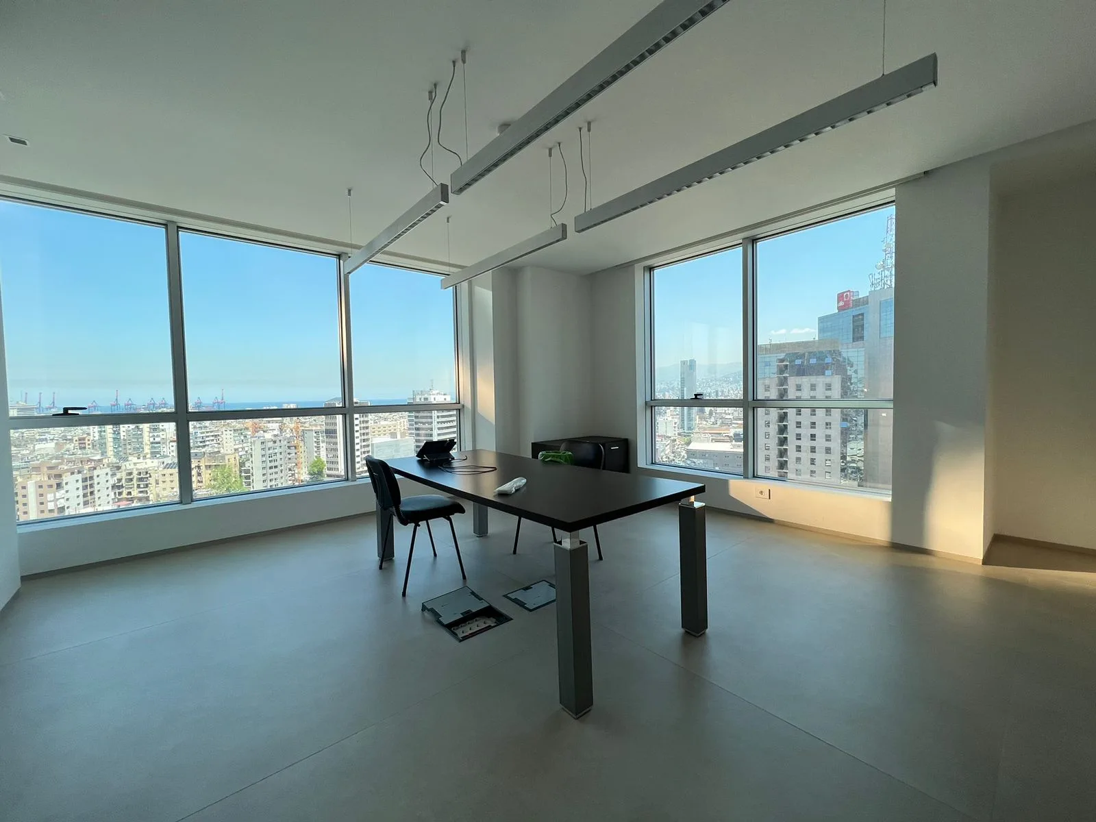 Office for rent in Dekwaneh — الصورة 1