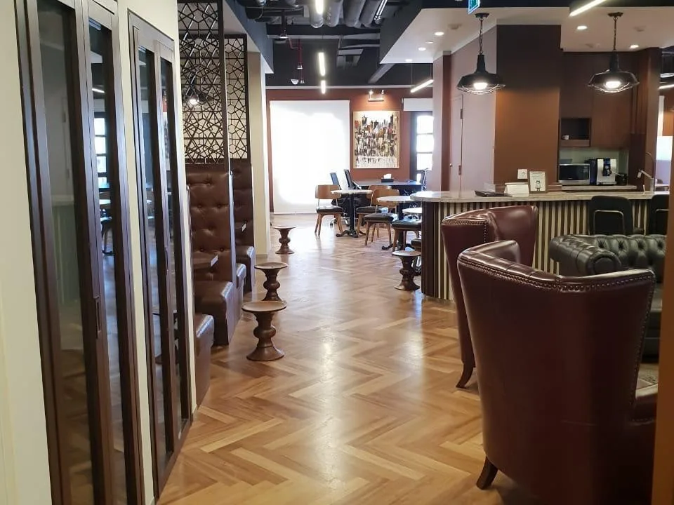 Office for rent in Downtown — الصورة 6
