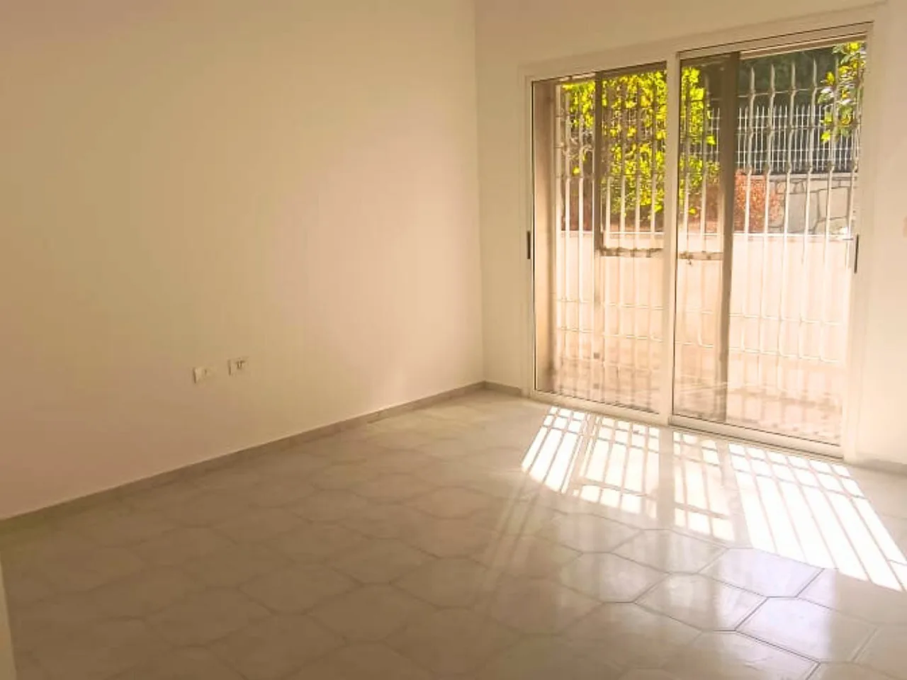 Villa for Sale in Ghazir, Lebanon — الصورة 10