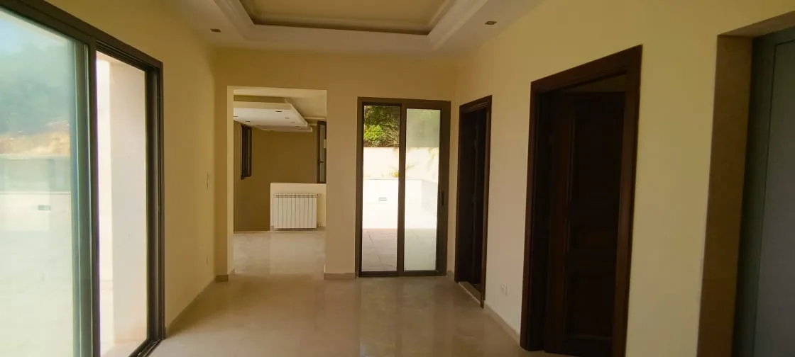 Triplex for Sale in Chnaneir, Lebanon — الصورة 2