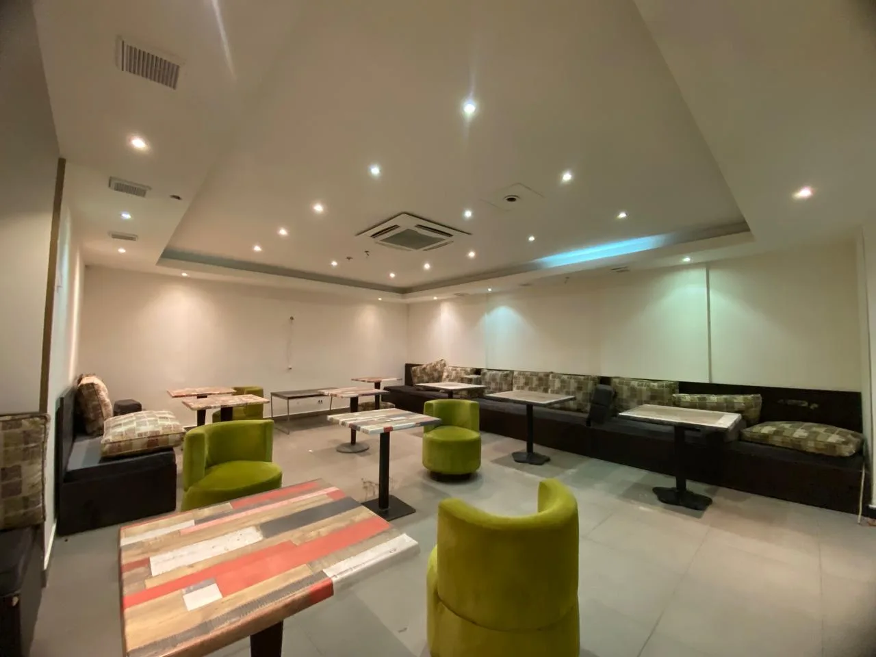 Restaurant for sale in Achrafieh
