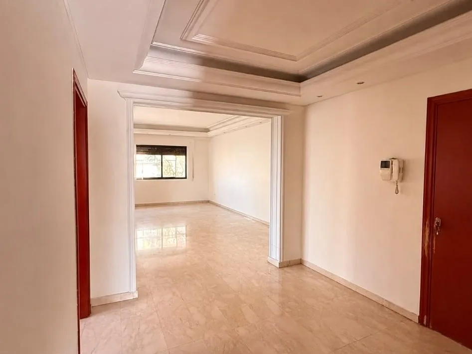 Apartment for Sale in Sin El Fil — الصورة 3