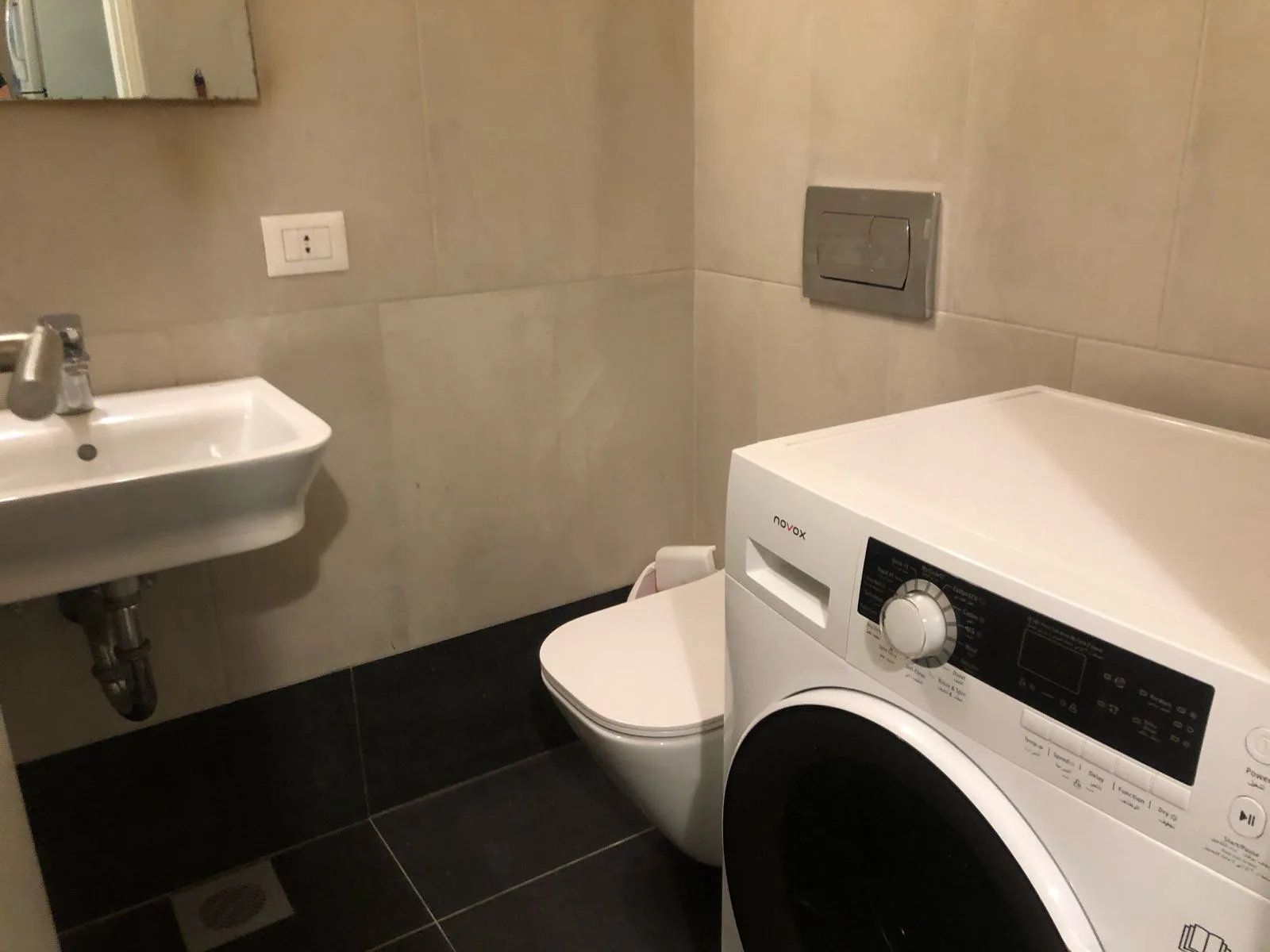 Apartment for Sale in Saifi village, Beirut, Lebanon — الصورة 5