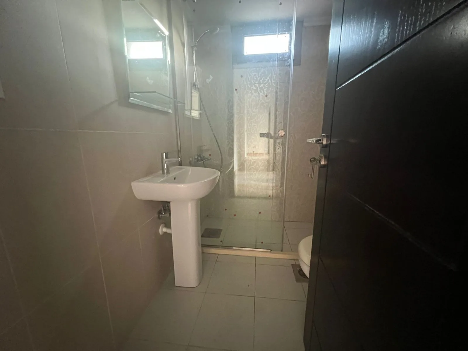Apartment for Sale in Mar Mikhael, Bayrut, Lebanon — الصورة 8