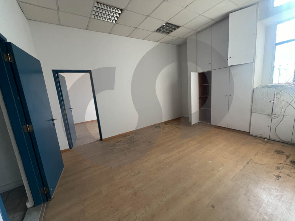 Industrial Zone,Ideal for storage in zalka — الصورة 3