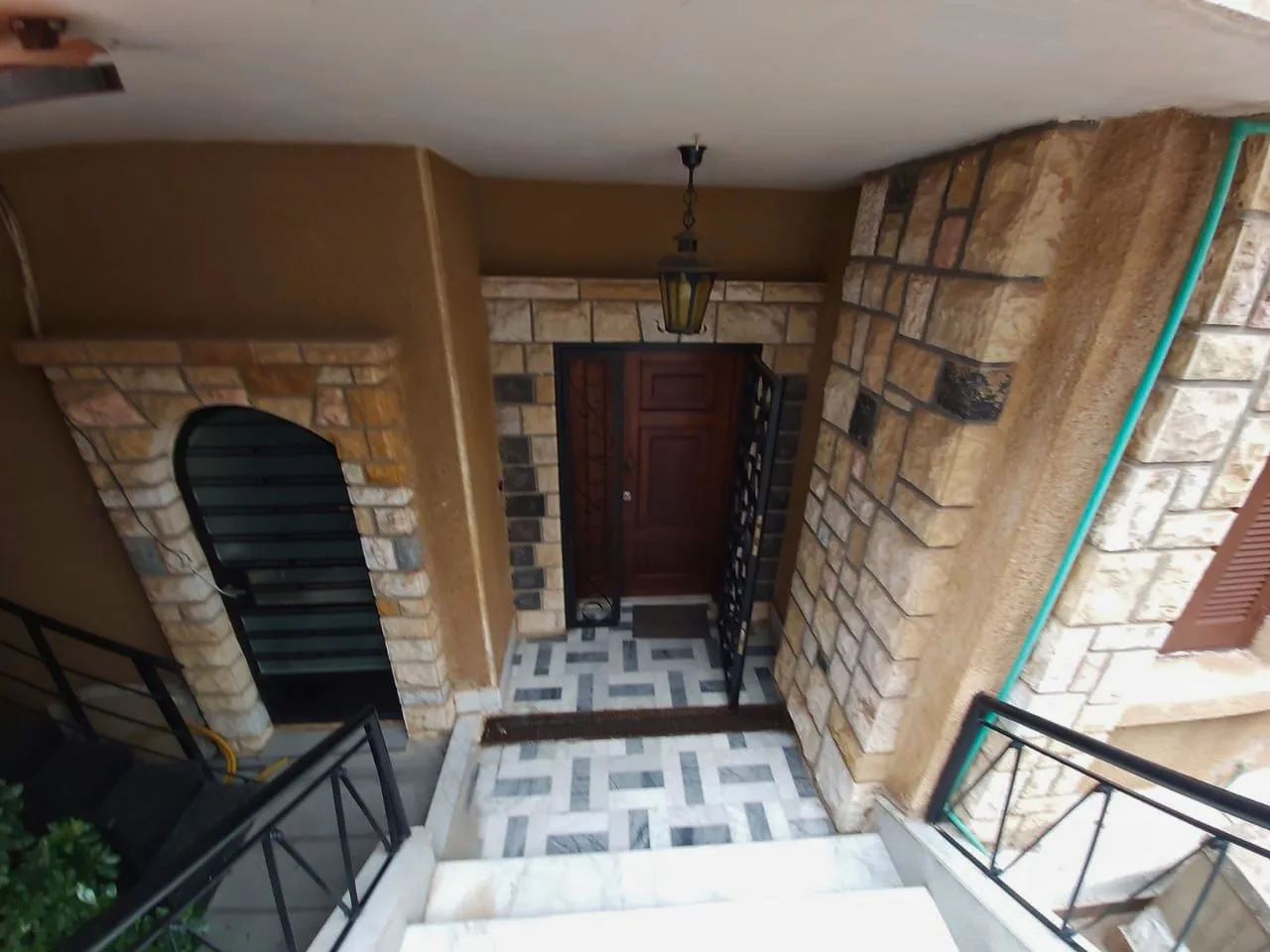 Villa for Sale in Naqqache, Lebanon — الصورة 9