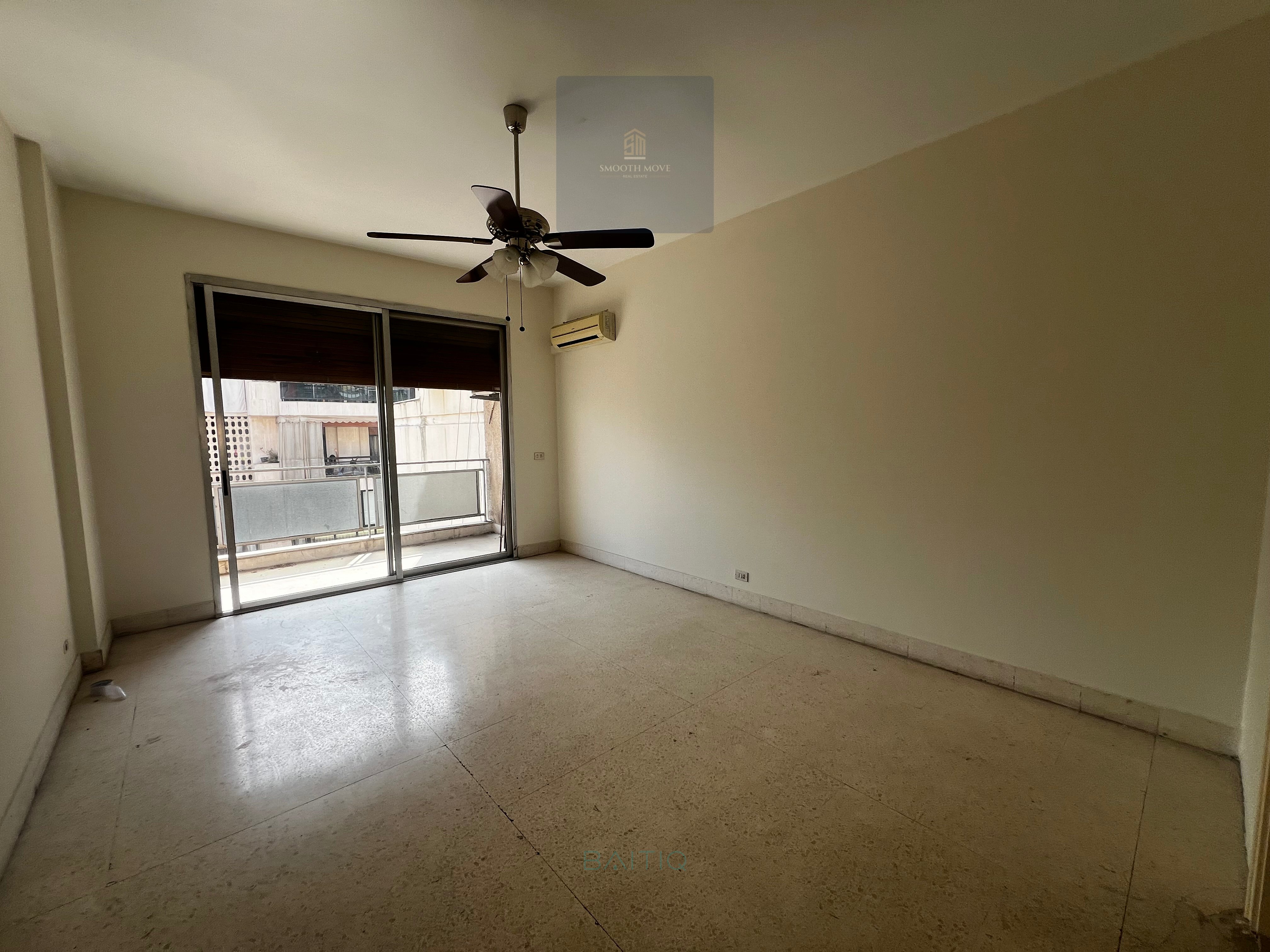 Spacious and Catchy Price Apartment for sale in Sanayeh Beirut — الصورة 8
