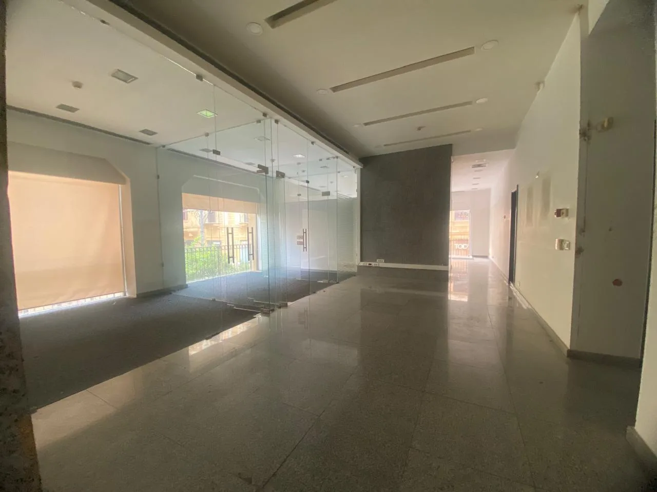 Office for rent in Downtown — الصورة 2