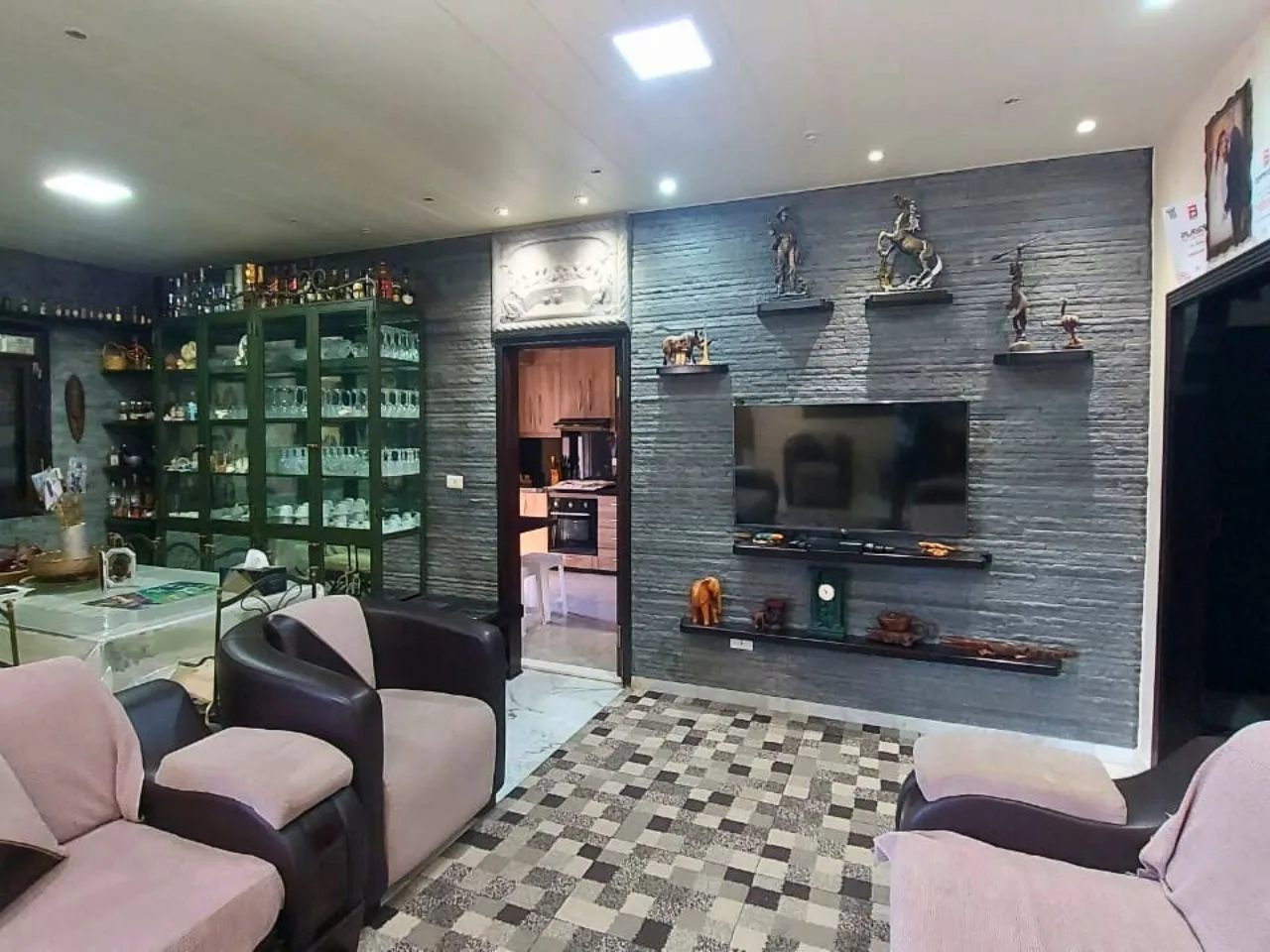 Apartment for Sale in Blat, Lebanon — الصورة 2
