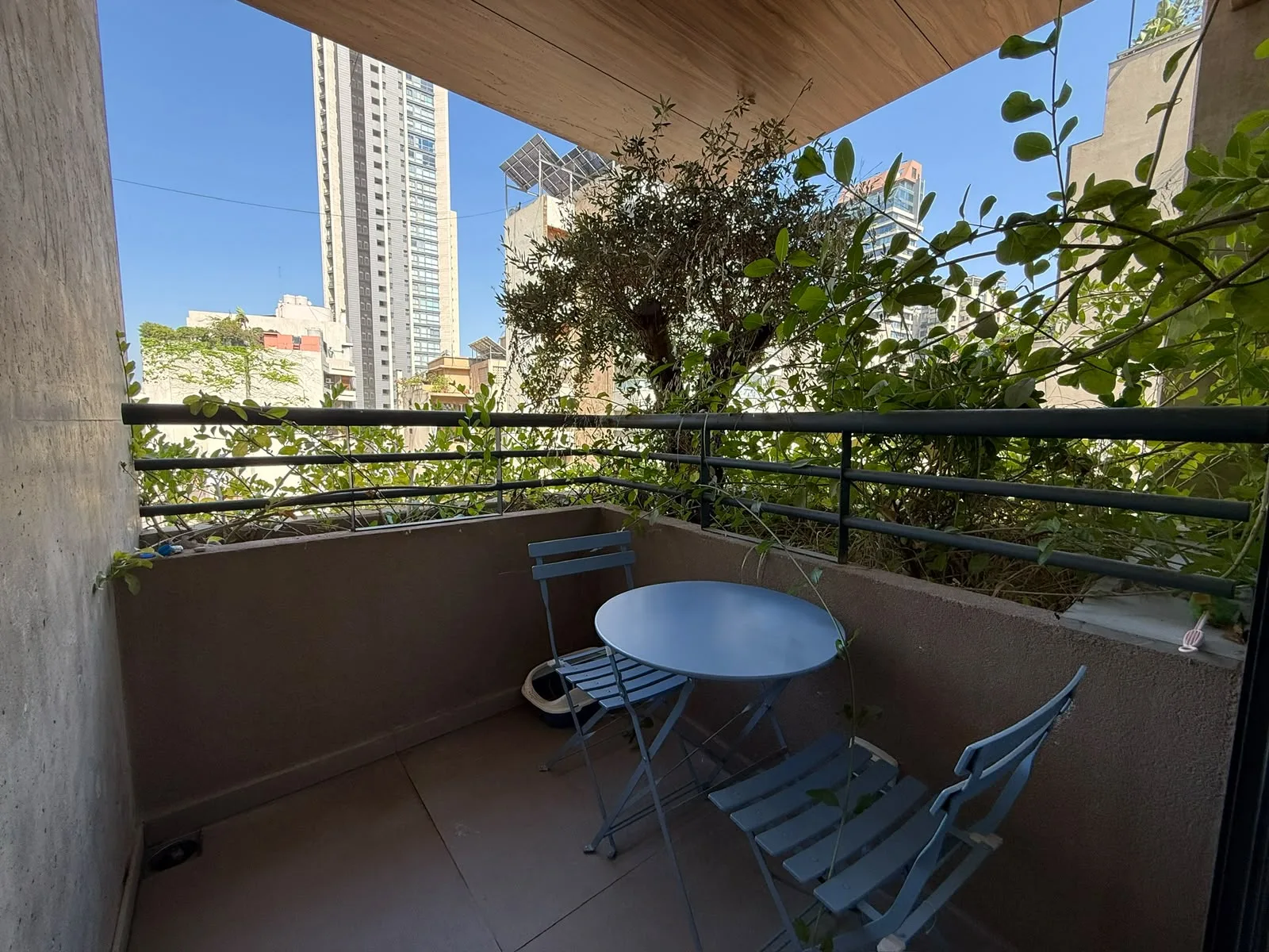 Loft for Sale in Achrafieh — الصورة 2