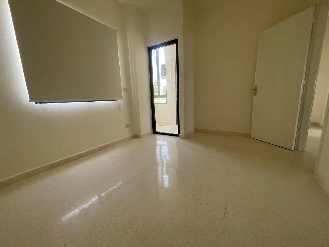 Apartment for Rent in Qartaboun — الصورة 7