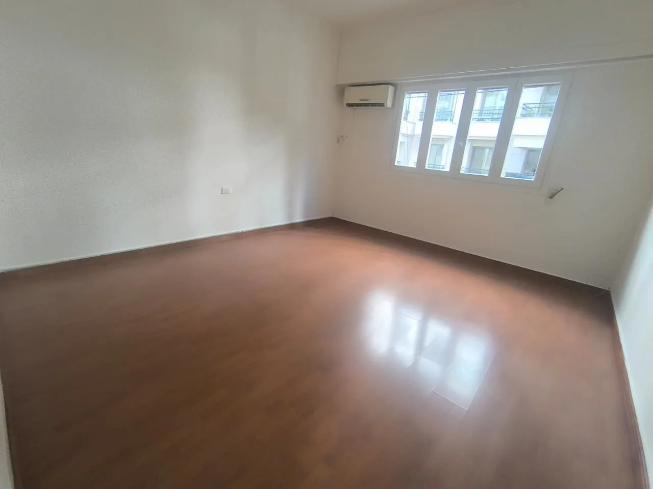 Apartment for Sale in Al Zarif, Beirut, Lebanon — الصورة 7