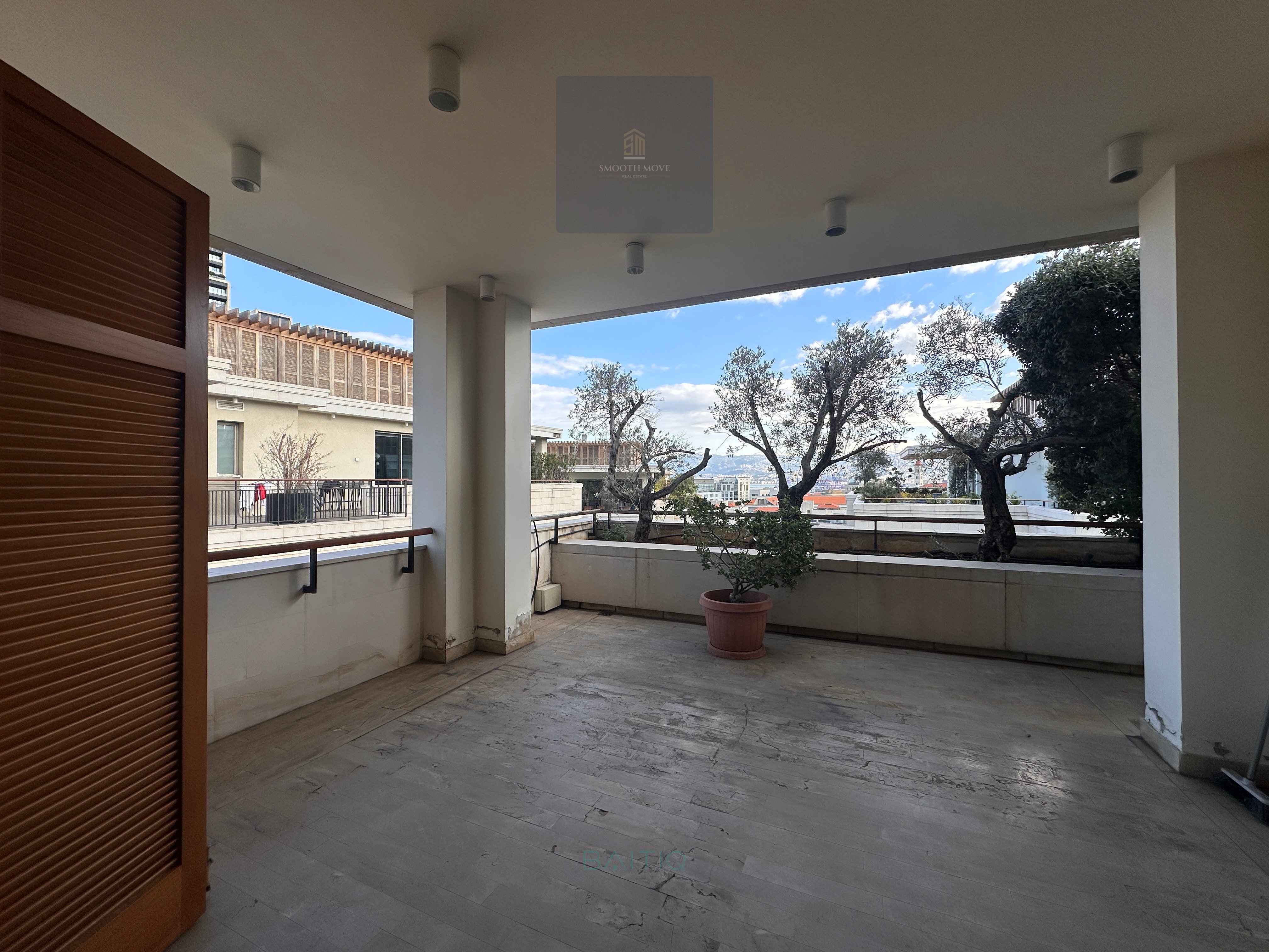 Tuscan Style Penthouse for Sale in Wadih Hills Downtown, Beirut — الصورة 10