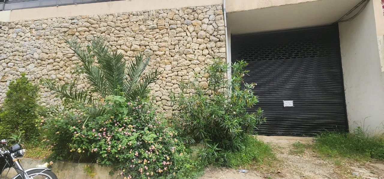 Warehouse for sale in Beit Meri — الصورة 2