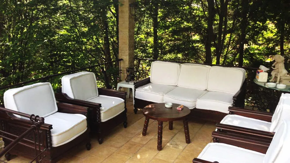 Villa for Sale in Jouret El Ballout, Lebanon — الصورة 8