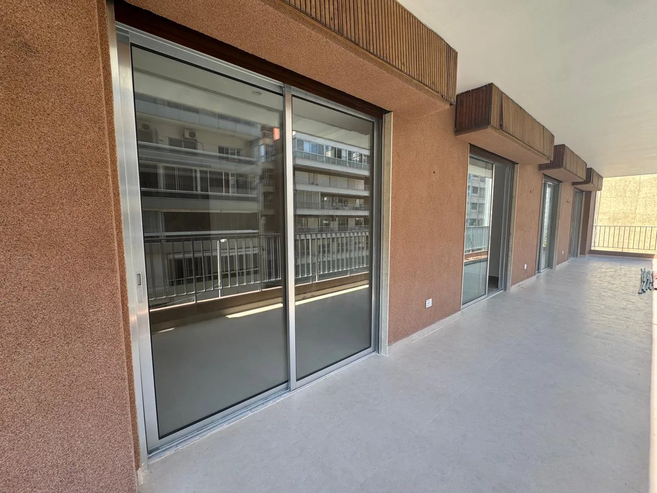 Apartment for Sale in Ras Beirut — الصورة 7
