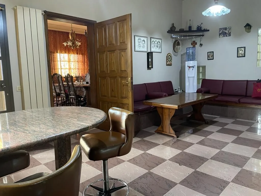 Villa for Sale in Qornet El Hamra, Lebanon — الصورة 10