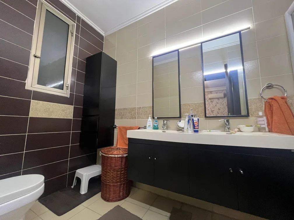 Apartment for Sale in Hazmieh, Lebanon — الصورة 10