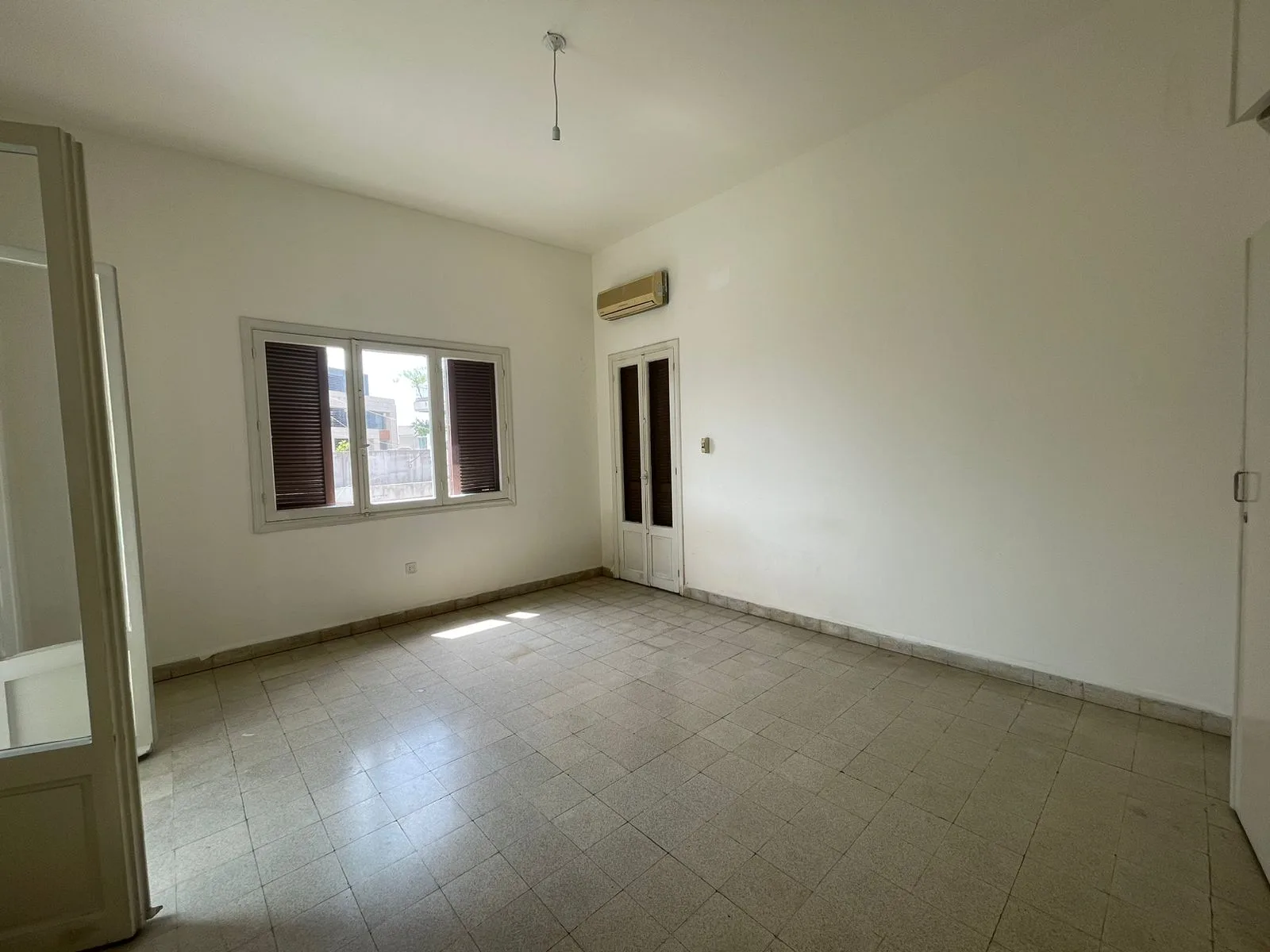 Apartment for Rent in Achrafieh — الصورة 7