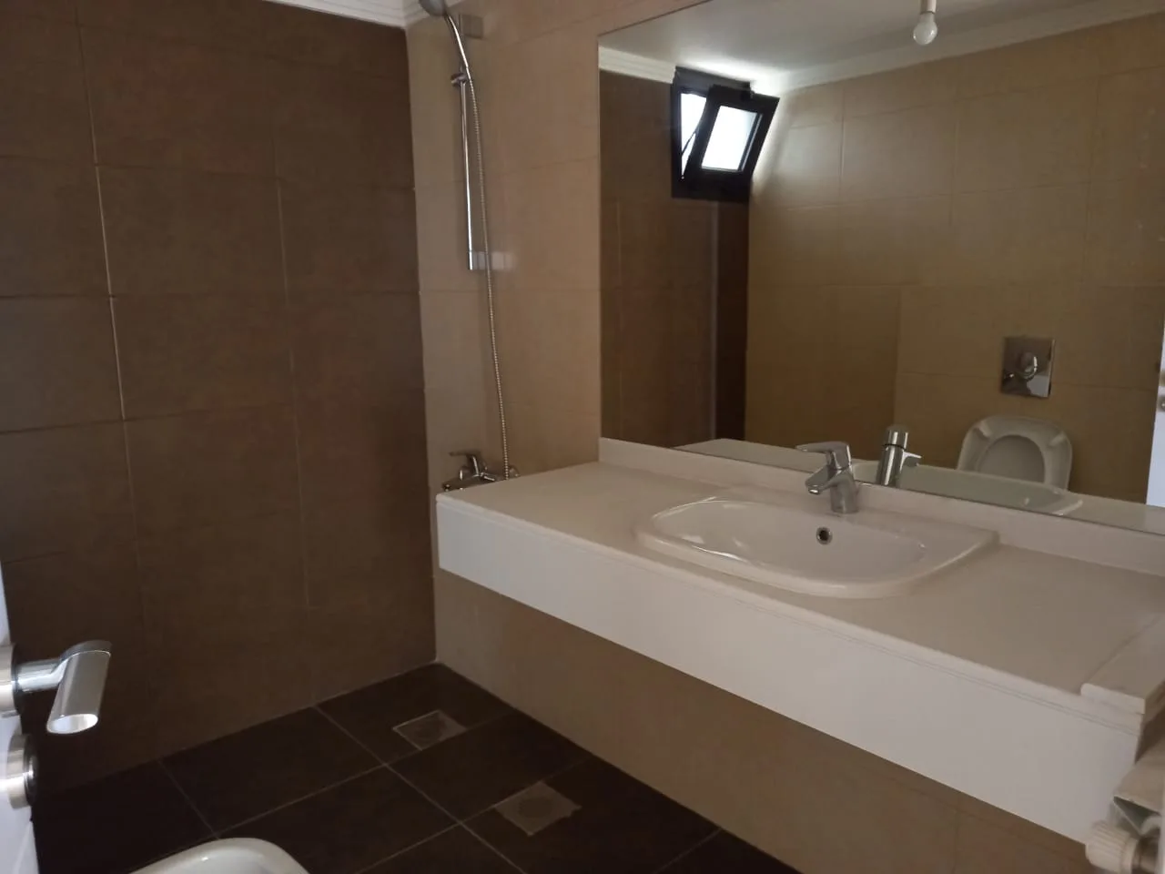 Apartment for Sale in Haret Sakher, Lebanon — الصورة 8