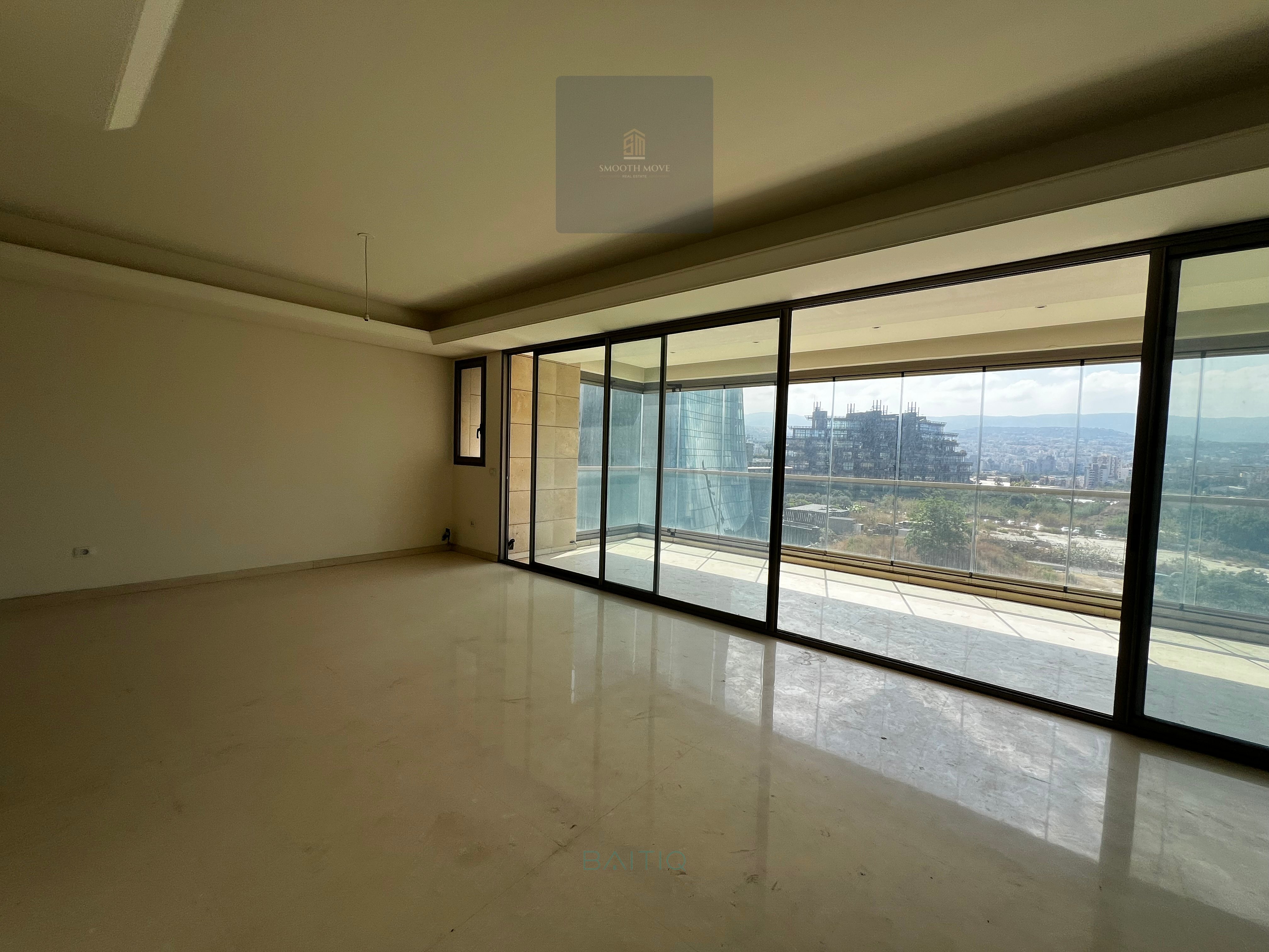 Spacious Apartment for Sale in Sioufi Ashrafieh — الصورة 3
