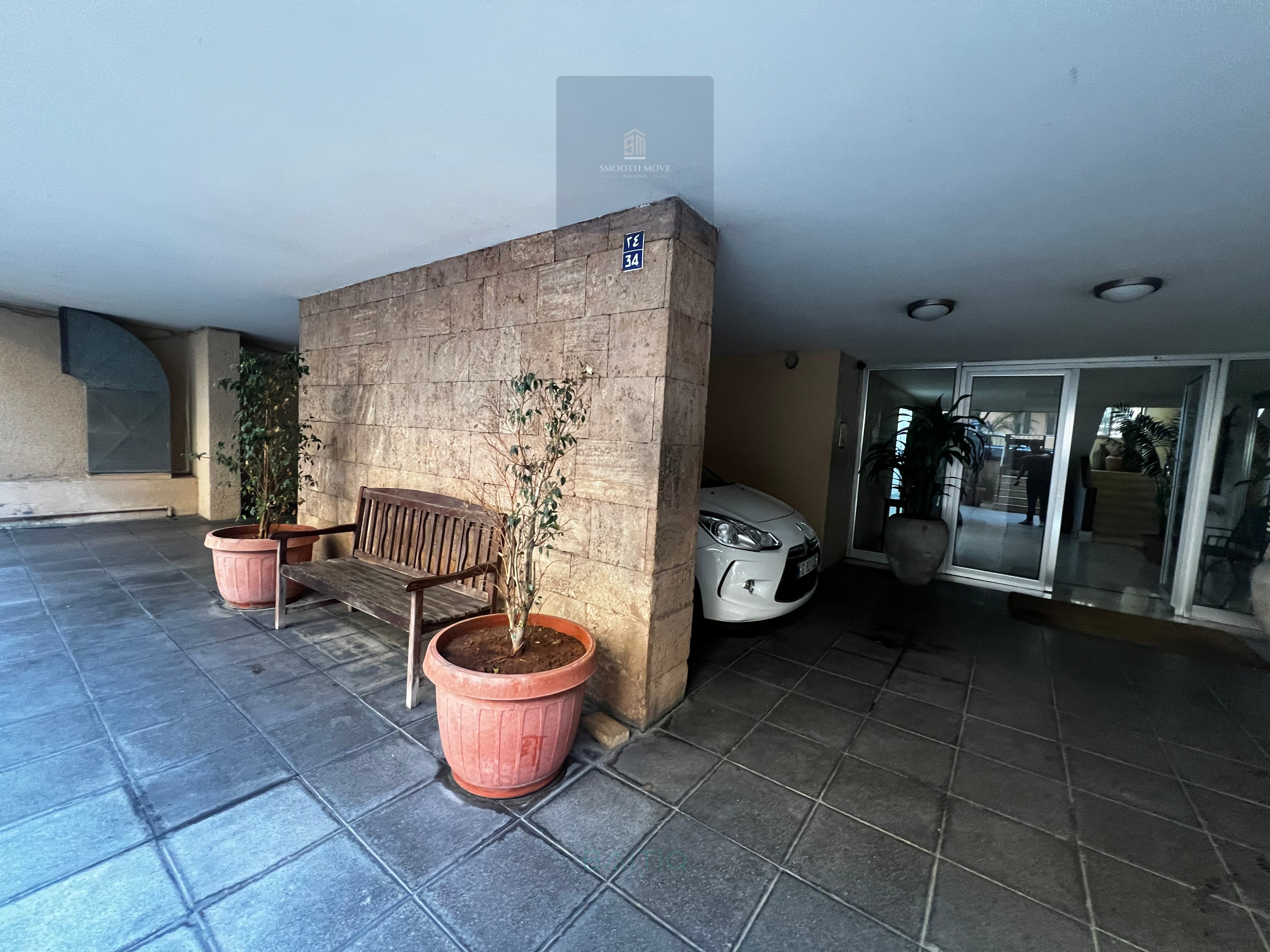 Spacious and Catchy Price Apartment for sale in Sanayeh Beirut — الصورة 16