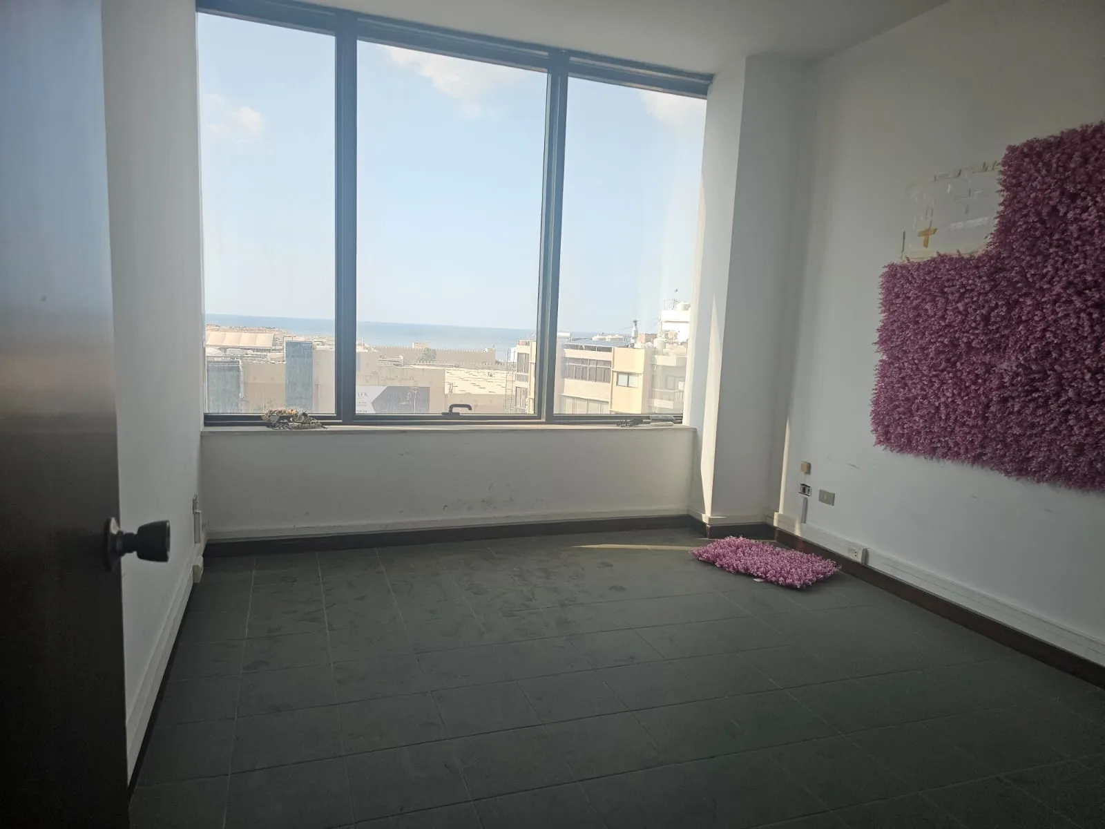 Office for rent in Jdeideh — الصورة 2