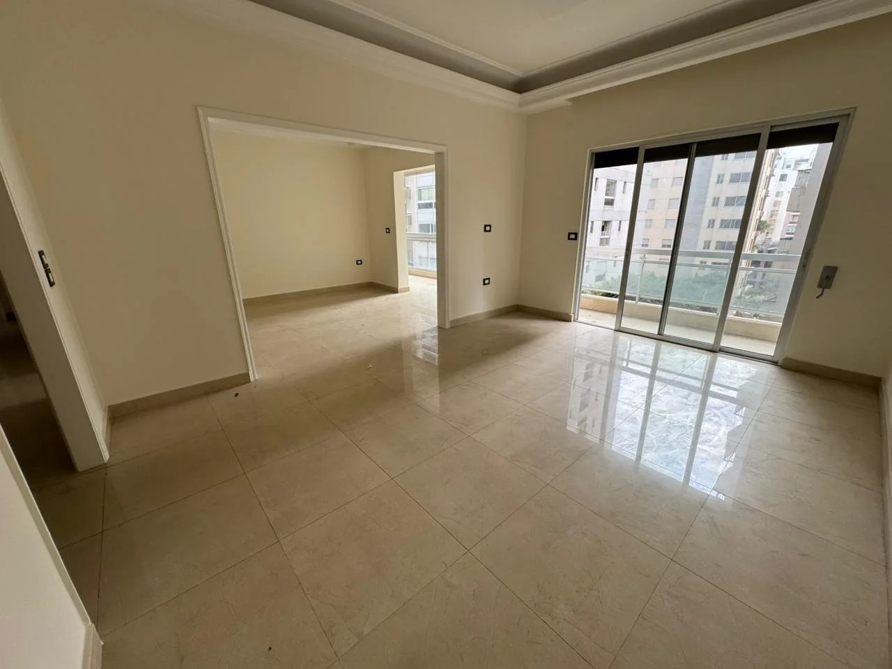 Apartment for Rent in Raoucheh