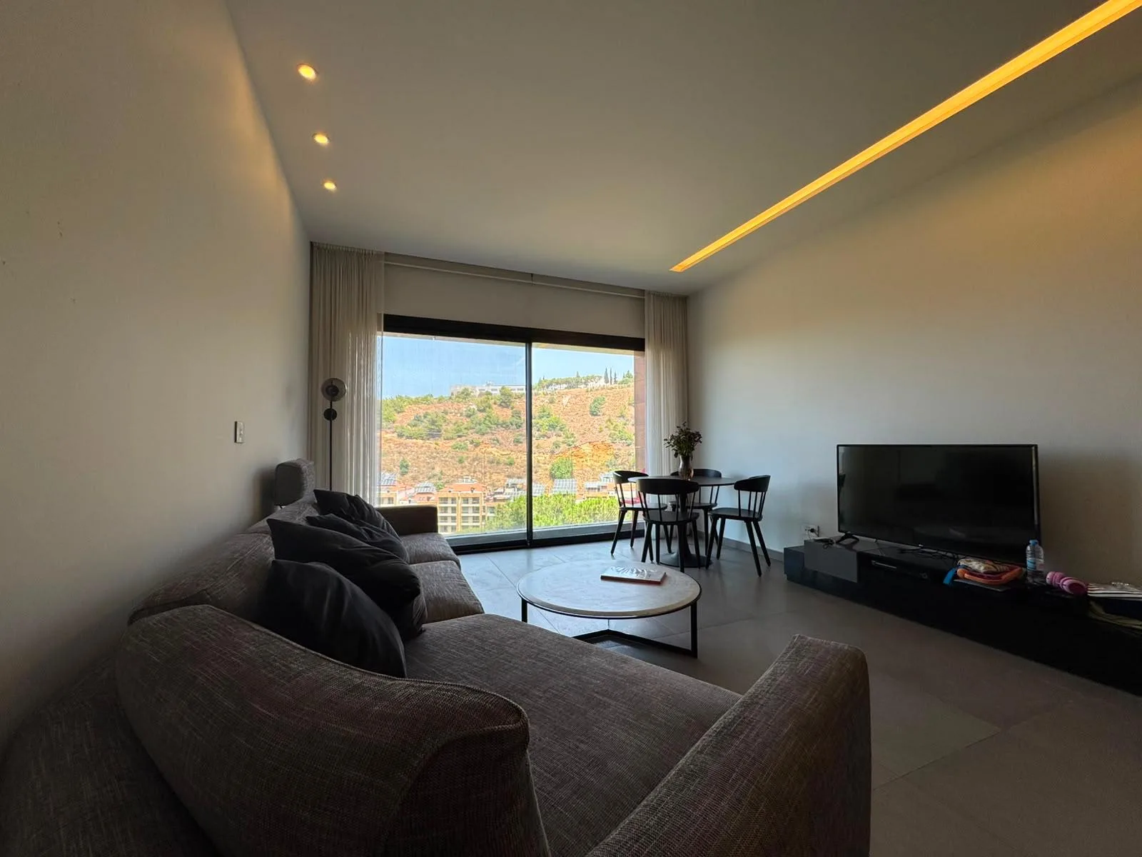 Apartment for Rent in Mansourieh