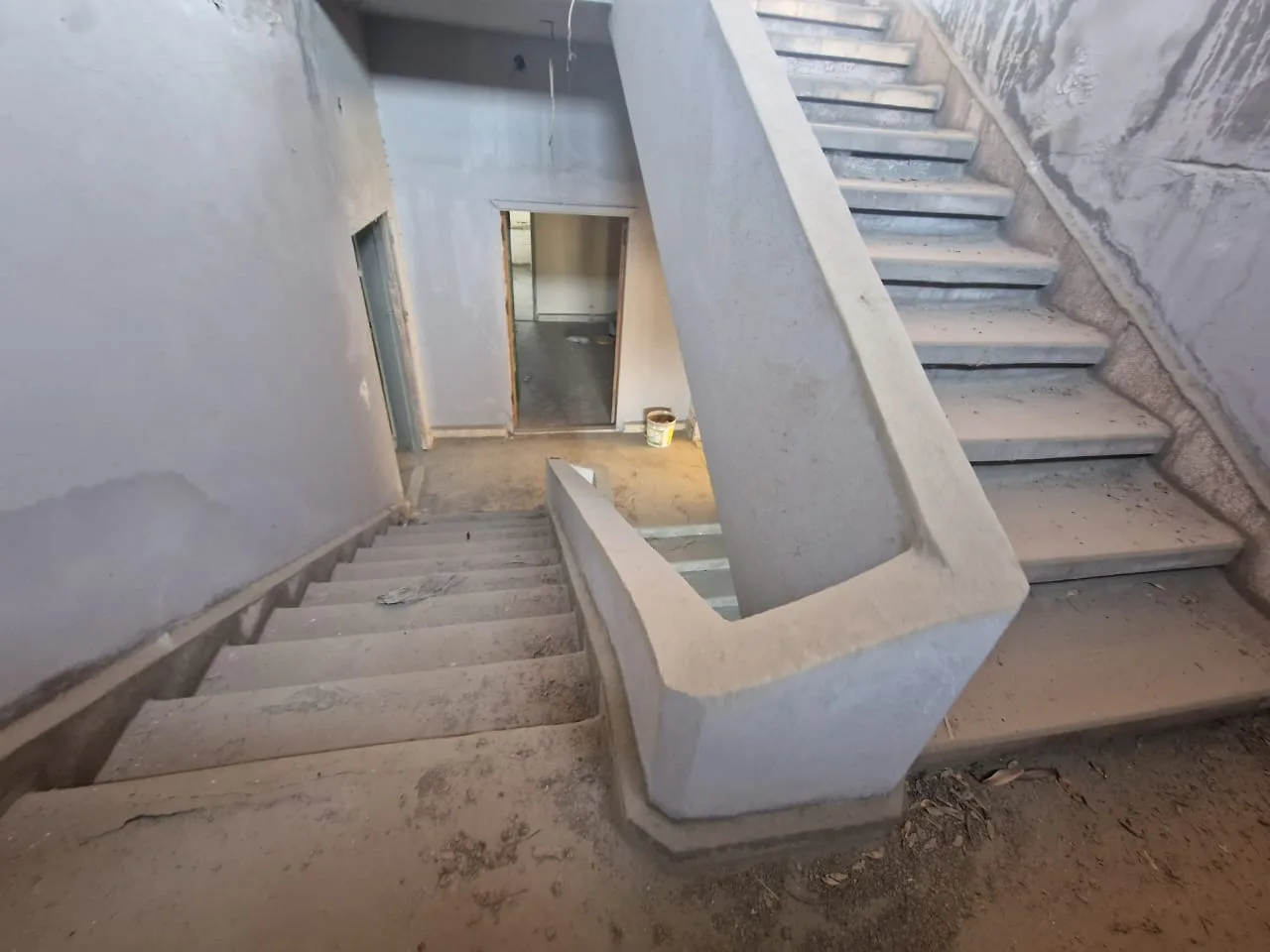 Industrial Unit for Sale in Chekka — الصورة 9