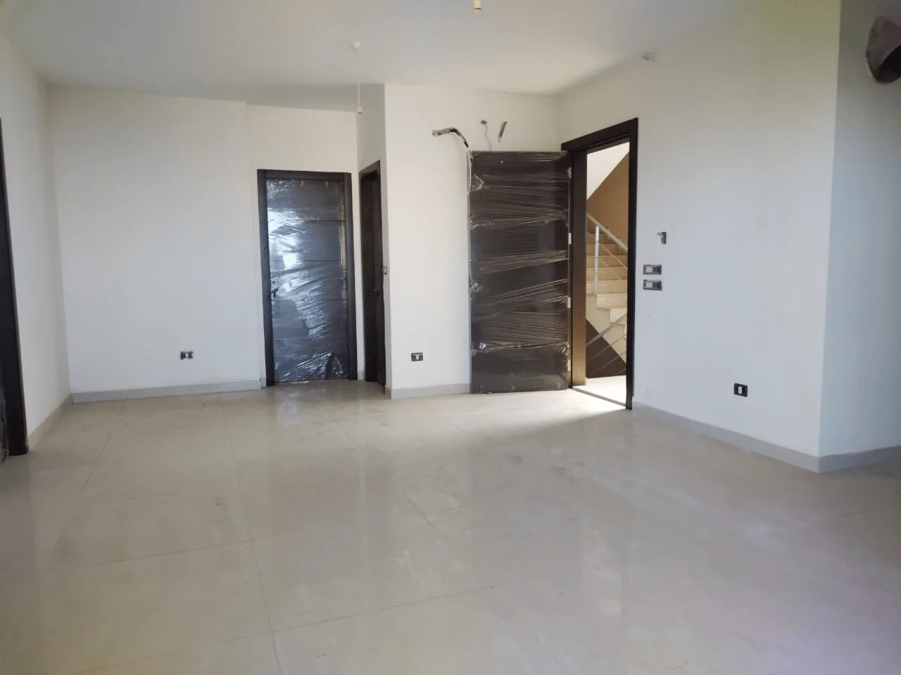Apartment for Sale in Ballouneh, Lebanon