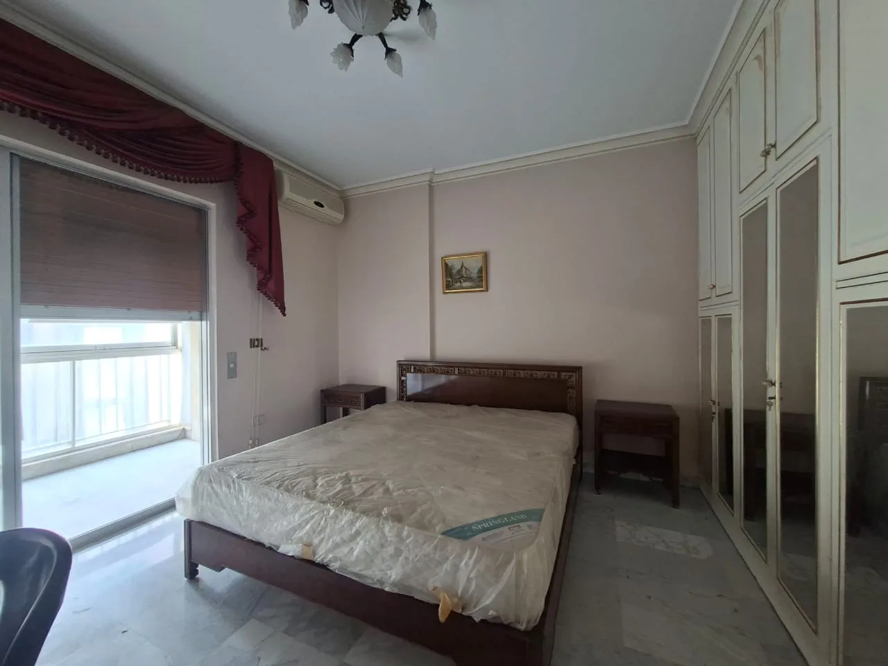 Apartment for Sale in Ain El Tineh, Beirut, Lebanon — الصورة 6
