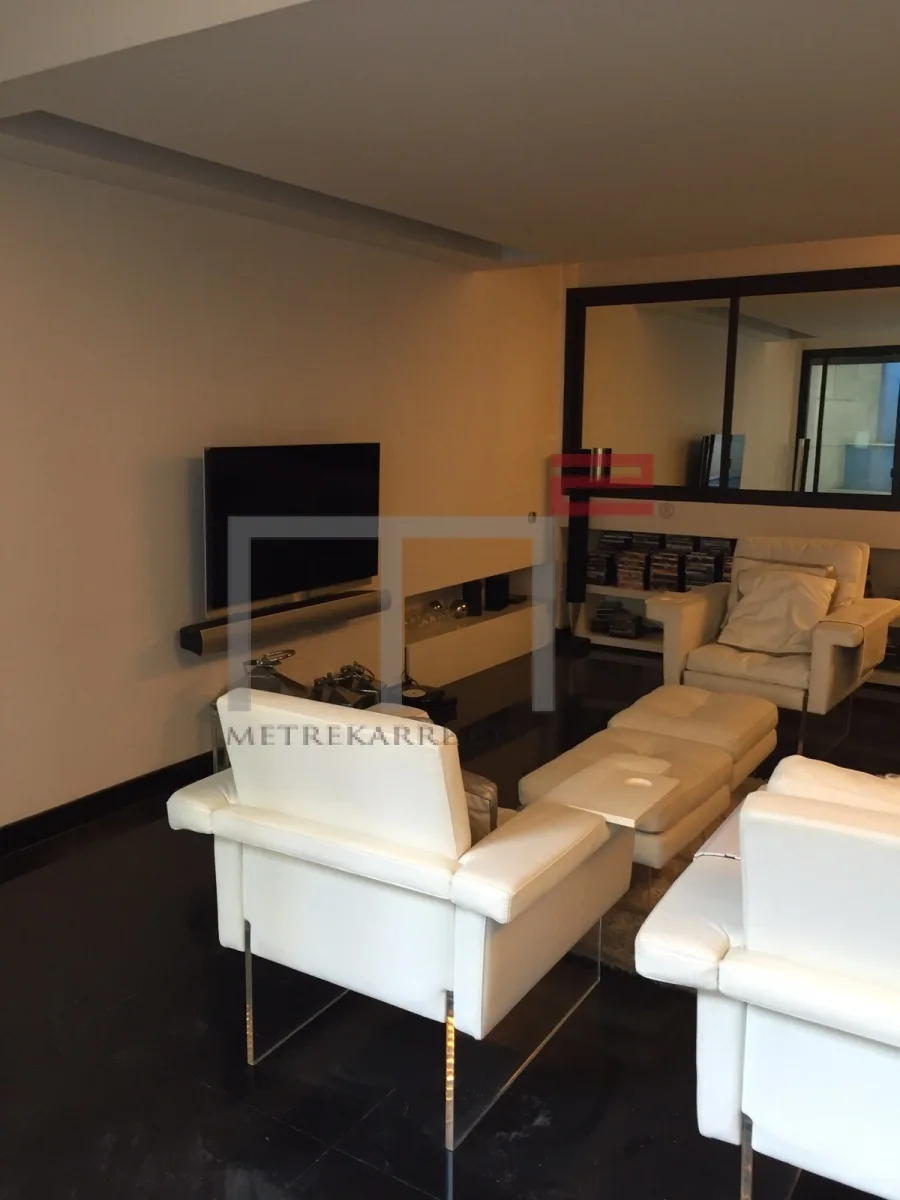 Duplex for Rent in Gemmayze