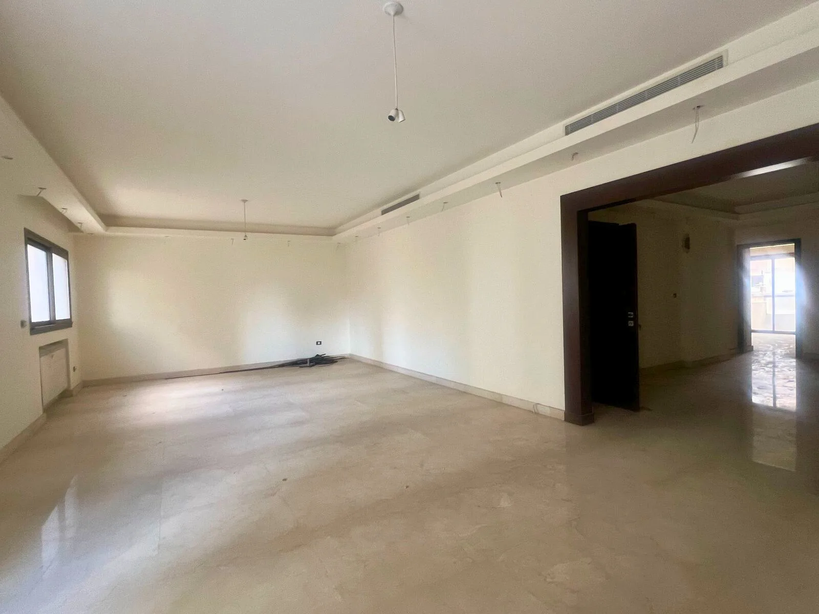 Apartment for Sale in Sioufi — الصورة 4