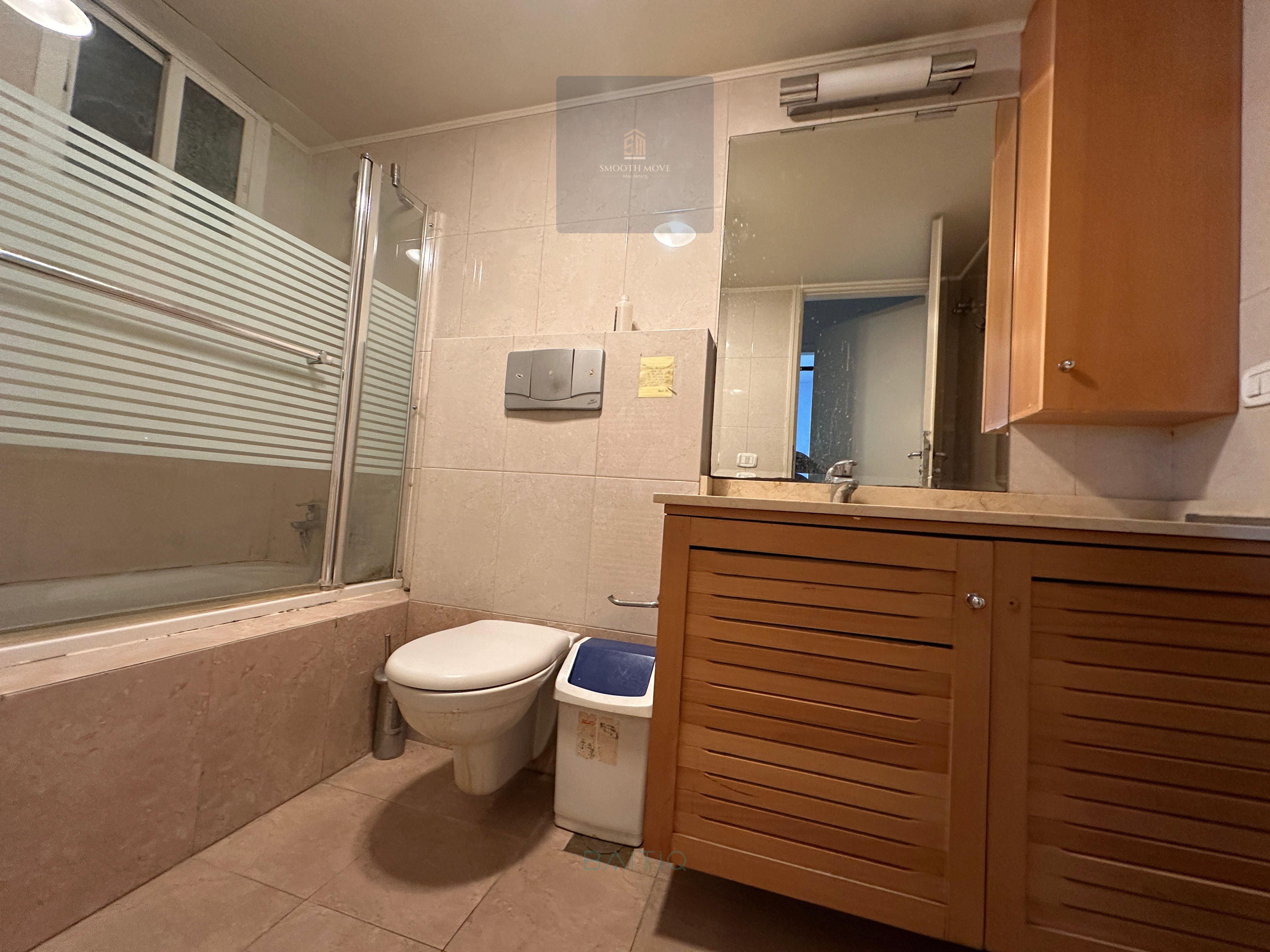 Catch Price Spacious Apartment for Sale on Carré D'Or Achrafieh, Beirut — الصورة 9
