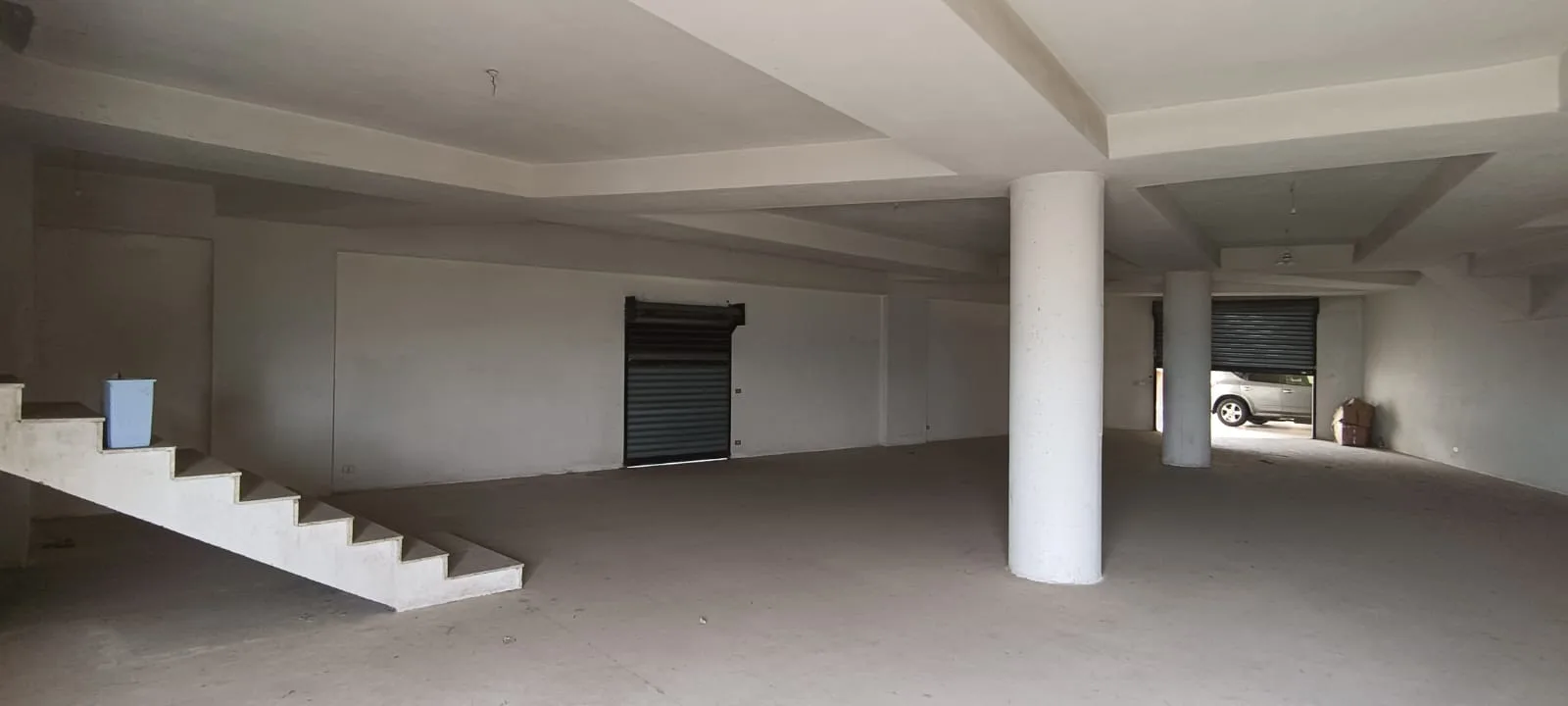Showroom for Sale in Zouk Mosbeh, Lebanon