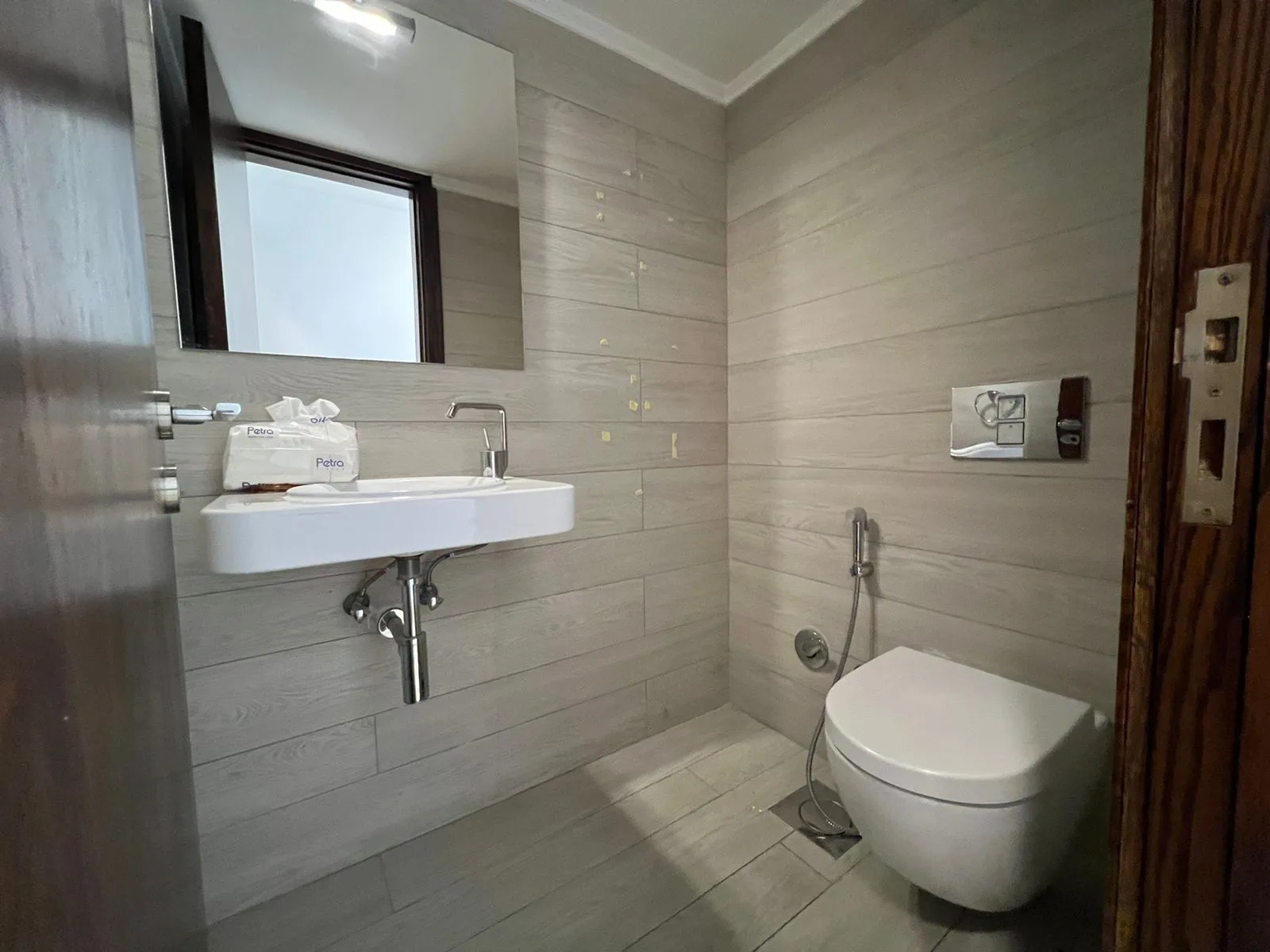 Apartment for Sale in Achrafieh, Beirut, Lebanon — الصورة 10