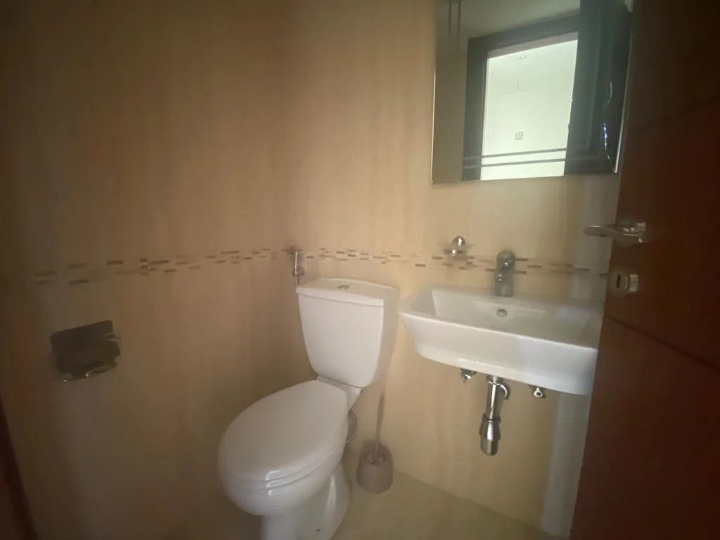 Apartment for Sale in Mar Elias, Beirut — الصورة 5
