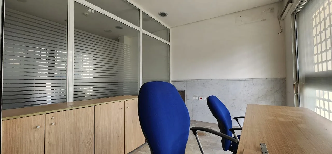 Office for rent in Sin El Fil — الصورة 2