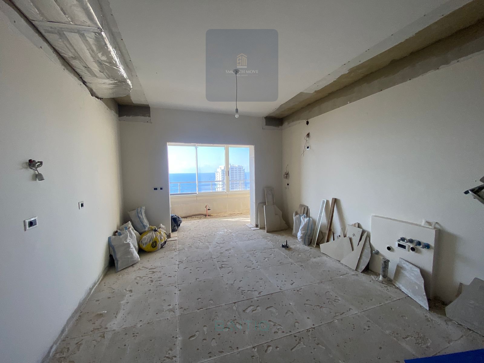 Luxury High-Floor Seaview Apartment for Rent in Rawche, Beirut — الصورة 3
