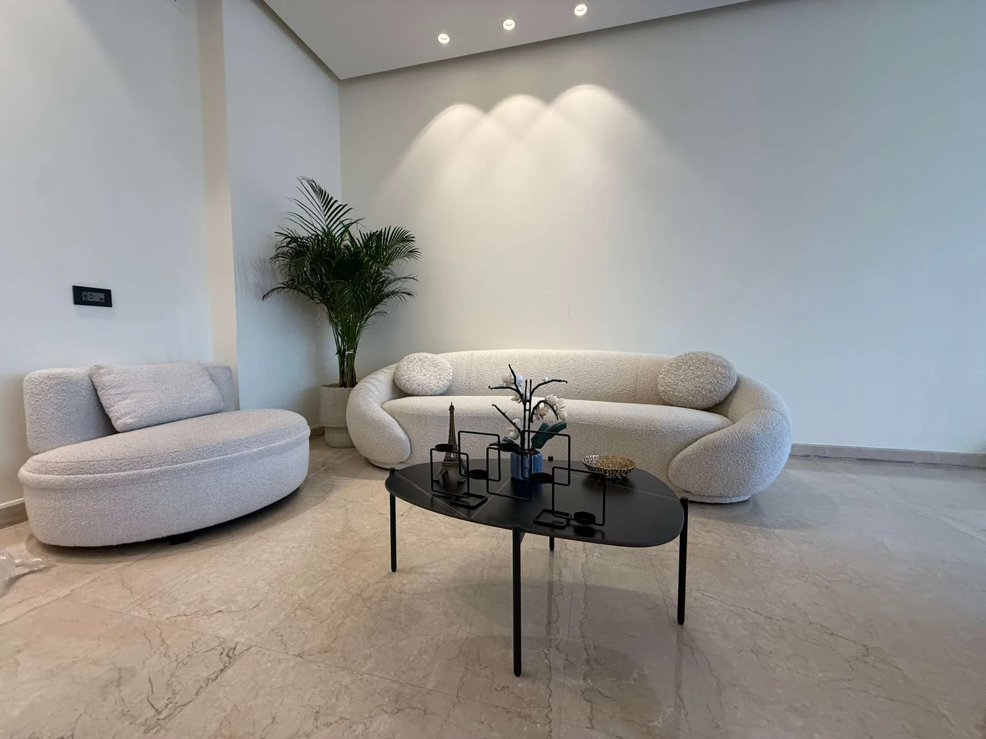 Apartment for Sale in Sodeco, Beirut, Lebanon — الصورة 5