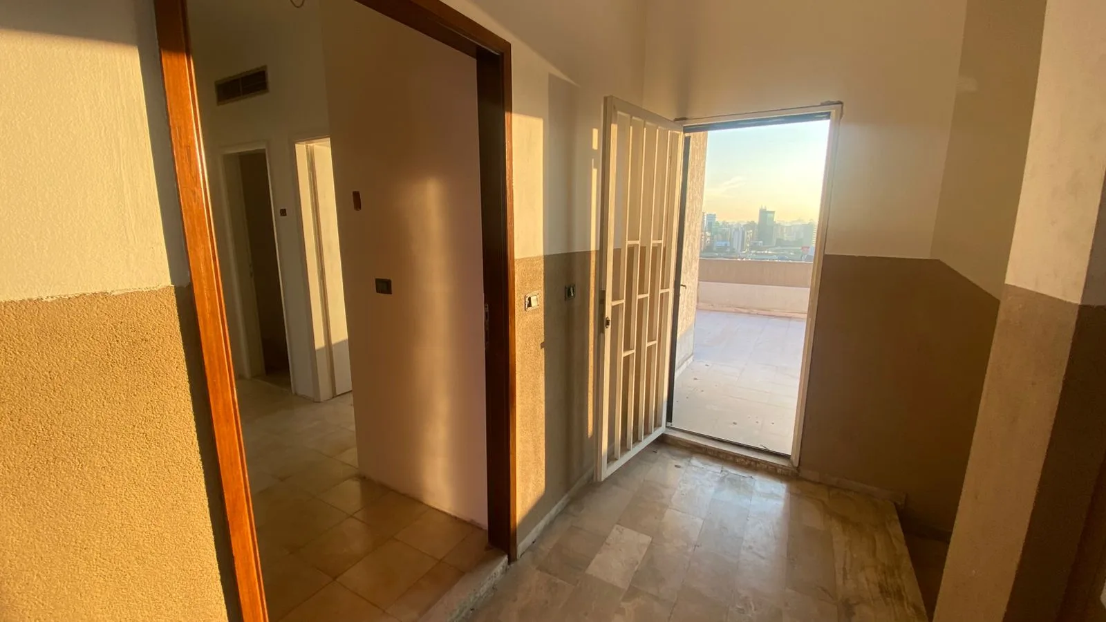 Office for rent in Zalqa — الصورة 3