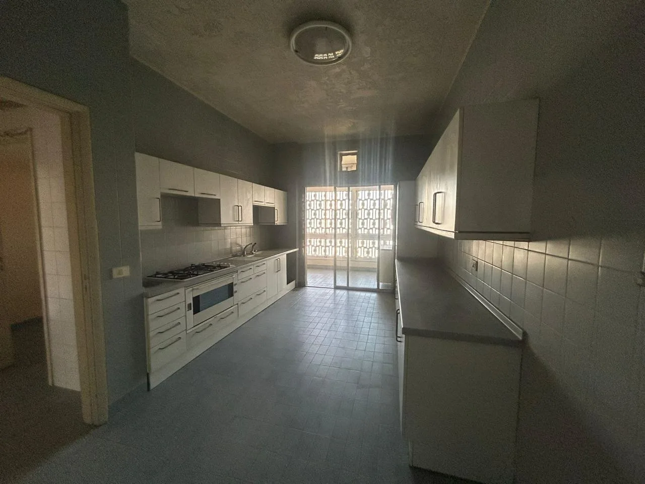 Apartment for Sale in Tallet Khayat, Beirut, Lebanon — الصورة 5