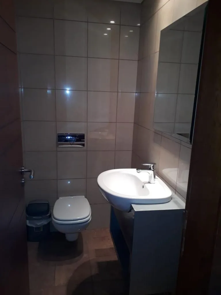Apartment for Sale in Achrafieh, Beirut, Lebanon — الصورة 9