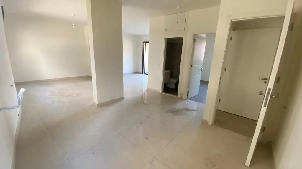 Duplex for Sale in Jouret El Ballout, Lebanon — الصورة 3