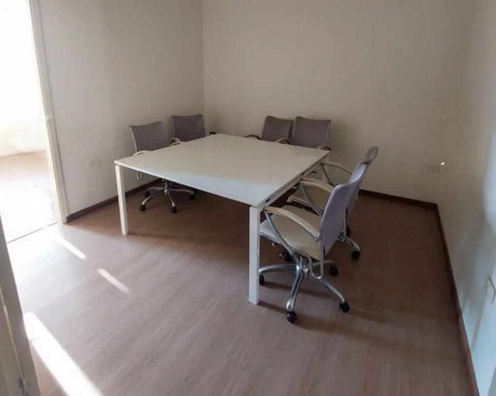 Office for rent in Dekwaneh — الصورة 3