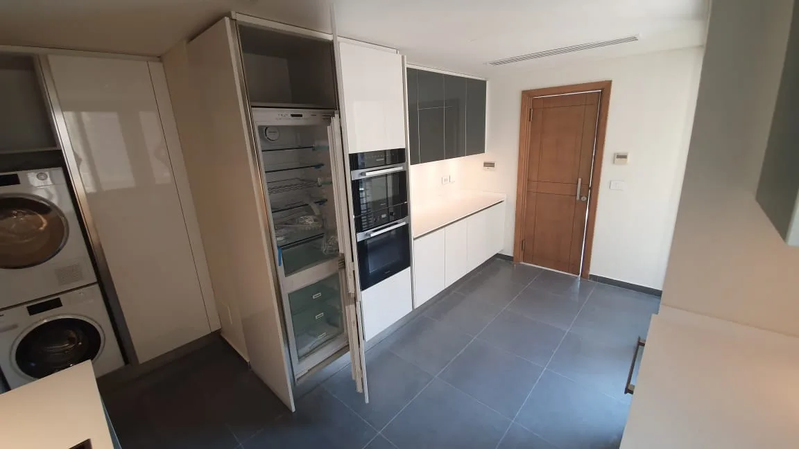 Apartment for Rent in Saifi, Beirut, Lebanon — الصورة 7